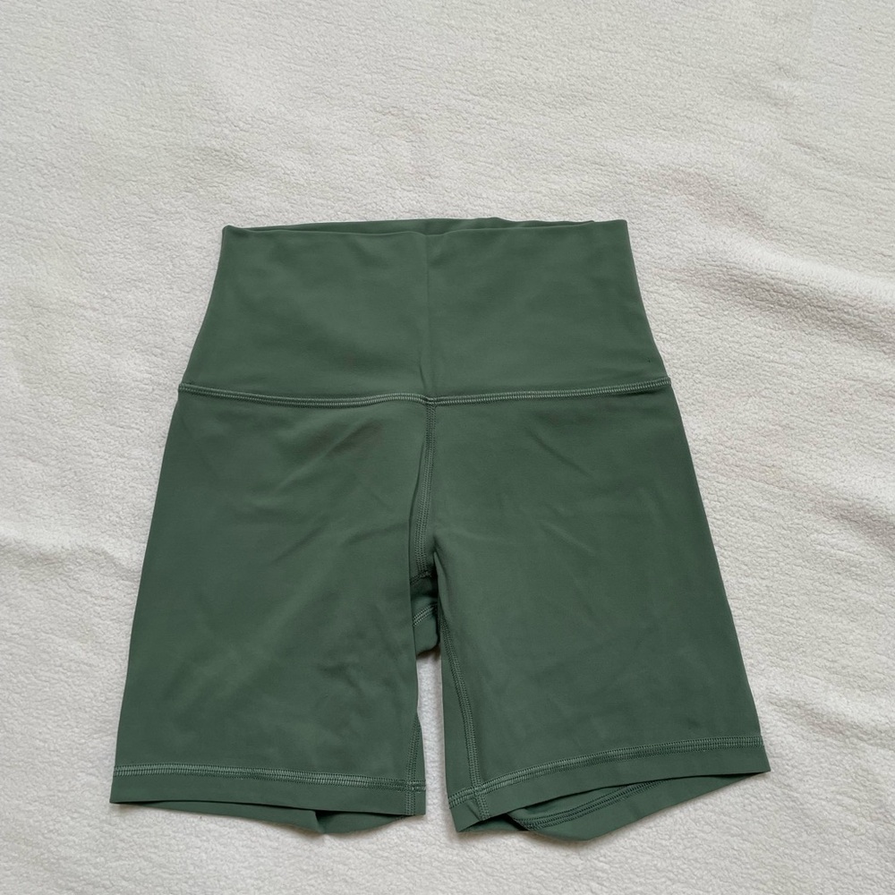 Lululemon Align Biker Short 6” inseam Size 4